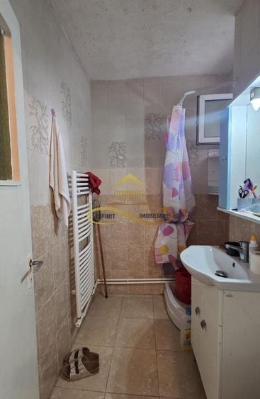 Apartament cu 3 camere decomandat în Alecu Russo