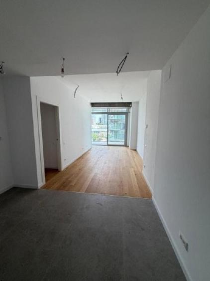 Apartament cu 2 camere decomandat în Floreasca