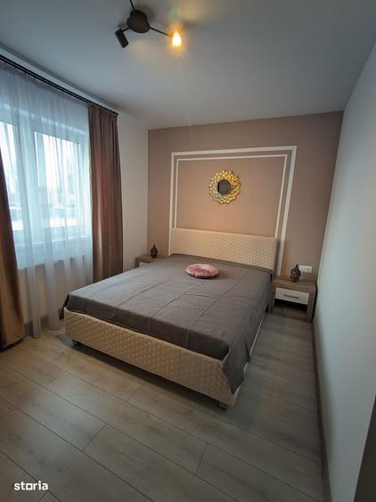 Apartament cu 3 camere decomandat, mobilat în Tractorul