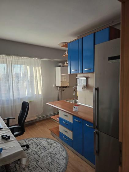 Apartament cu 3 camere decomandat în Preluca Nouă
