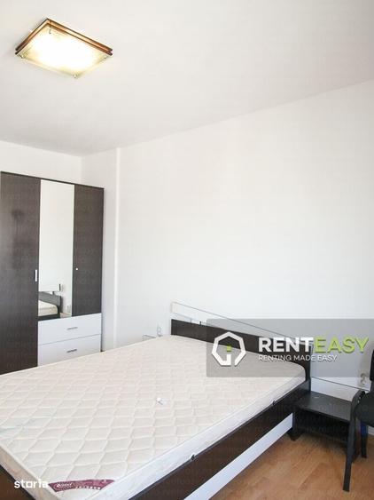 Apartament cu 3 camere decomandat în Independenței