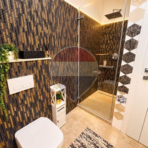 Apartament cu 4 camere decomandat, mobilat în Ultracentral