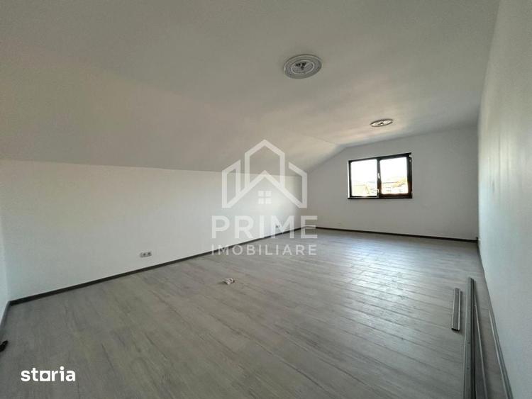 Casă cu 5 camere cu Teren 300 Mp în Micești