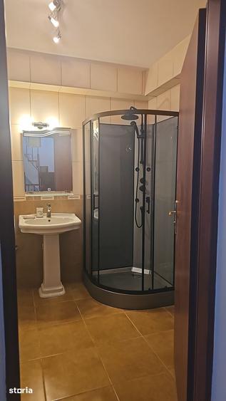 Casă cu 5 camere cu Teren 130 Mp în Nord
