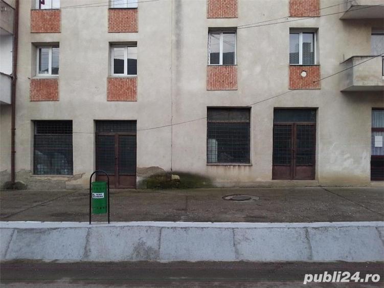 Spațiu comercial, de 150 mp, în Crișeni