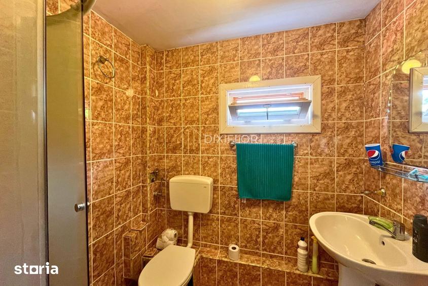 Casă cu 4 camere cu Teren 353 Mp în Eremitu