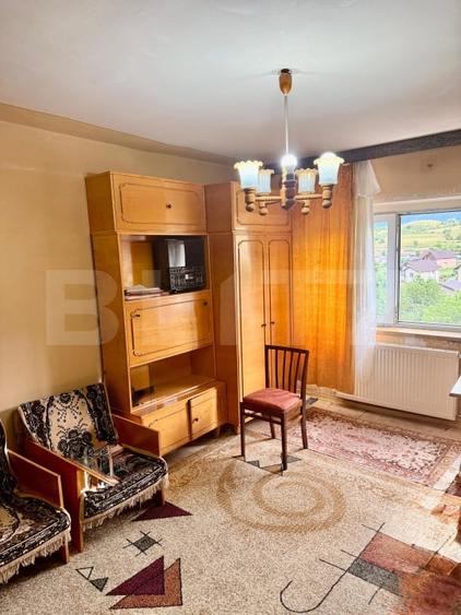 Apartament cu 2 camere decomandat, mobilat în Zărnești