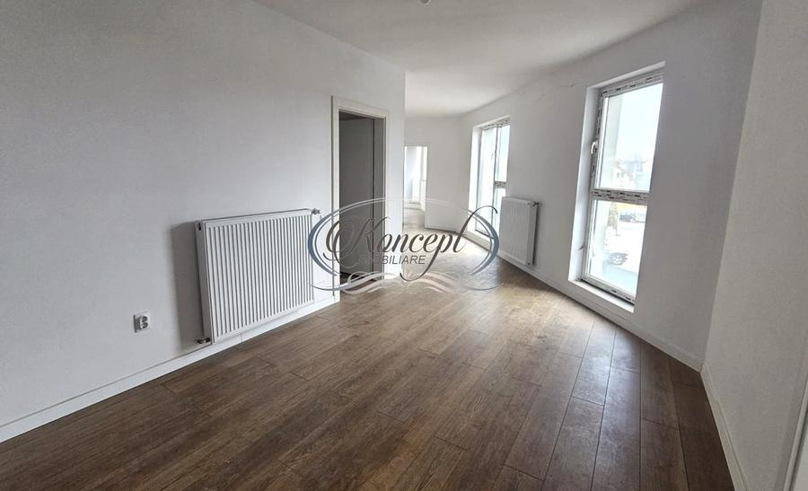 Apartament cu 3 camere semidecomandat în Între Lacuri