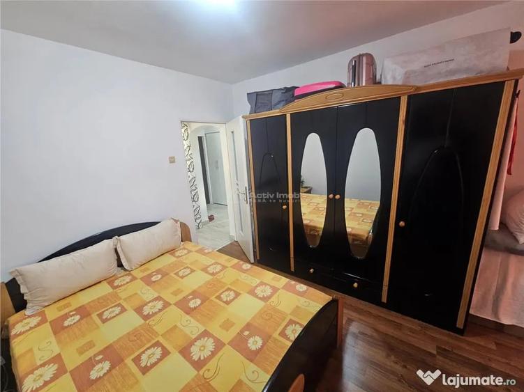 Apartament cu 2 camere decomandat în Calea Caransebeșului