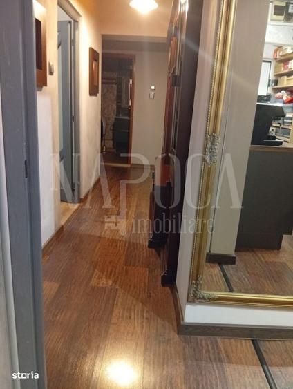 Apartament cu 4 camere decomandat în Dacia