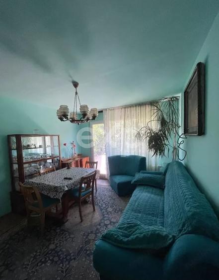 Apartament cu 3 camere semidecomandat în Tipografilor
