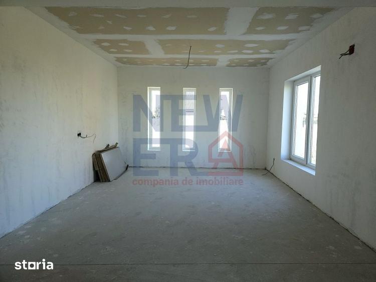 Casă cu 5 camere cu Teren 354 Mp în Crevedia