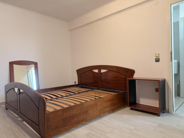 Garsonieră semidecomandată, mobilată în Complex Studențesc