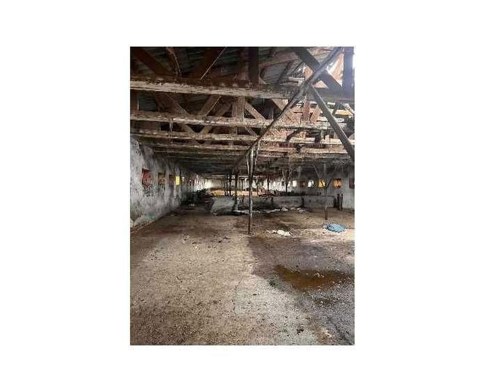 Vand teren intravilan cu Spatii agrozootehnice - 3