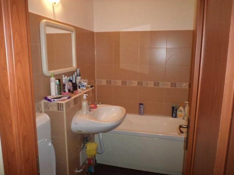 De inchiriat apartament cu 1 camera str Cerna - 1