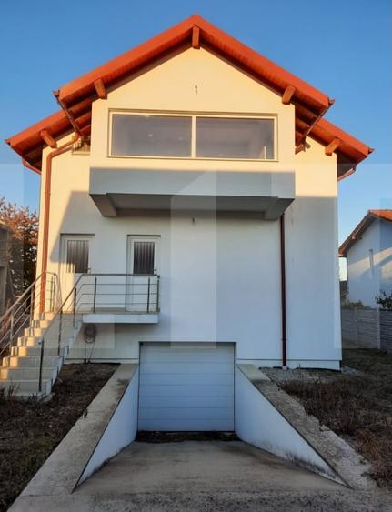 Casă individuală cu 5 camere cu Teren 1028 Mp în Exterior Nord
