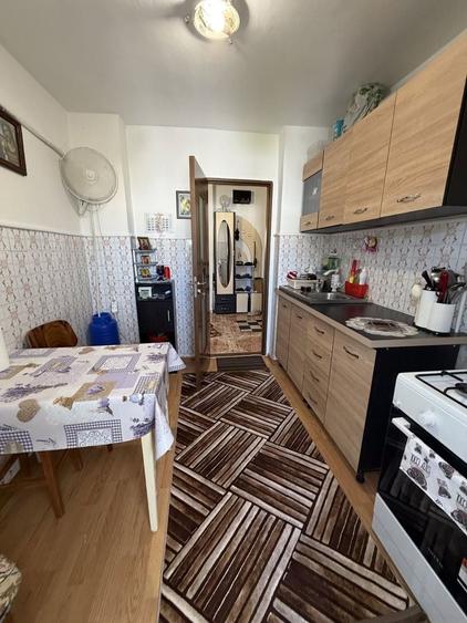 Apartament cu 2 camere decomandat, mobilat în Radu Negru