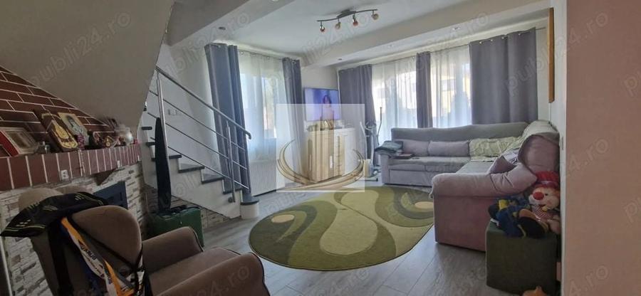 Casă individuală cu 6 camere cu Piscina în Săcălaz