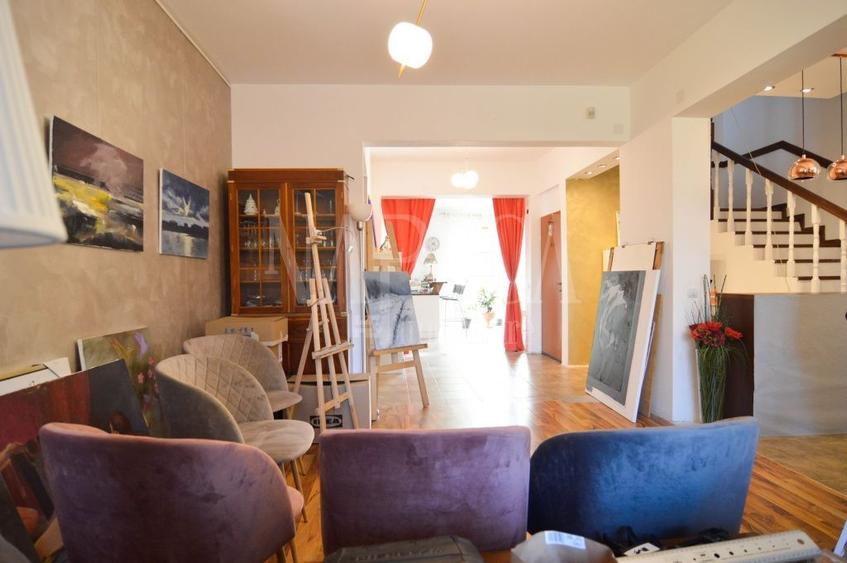 Casă individuală cu 8 camere cu Canalizare în Bună Ziua