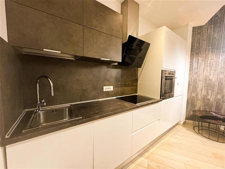 Apartament cu 2 camere decomandat, mobilat în Herăstrău