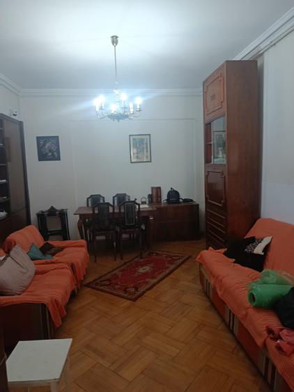 Apartament cu 2 camere semidecomandat în Cișmigiu