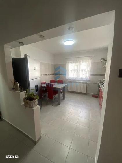 Apartament cu 2 camere decomandat în Vitan