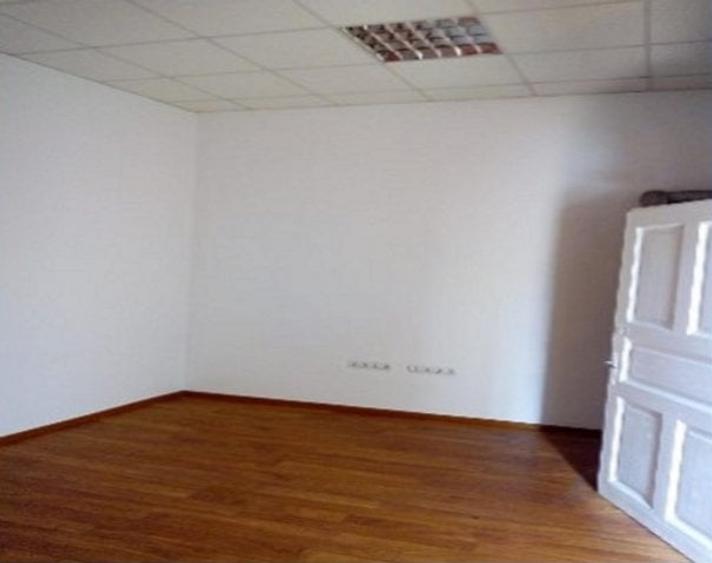 Birou, de 507 mp, în Central