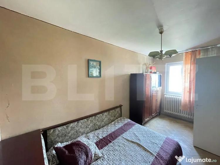 Apartament cu 2 camere semidecomandat, mobilat în Craiovița Nouă