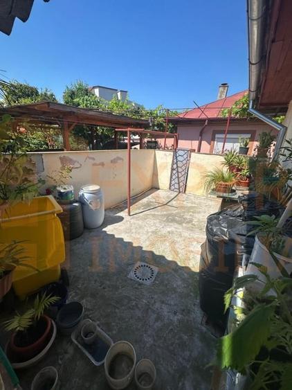 Casă individuală cu 5 camere cu Canalizare în Viile Noi