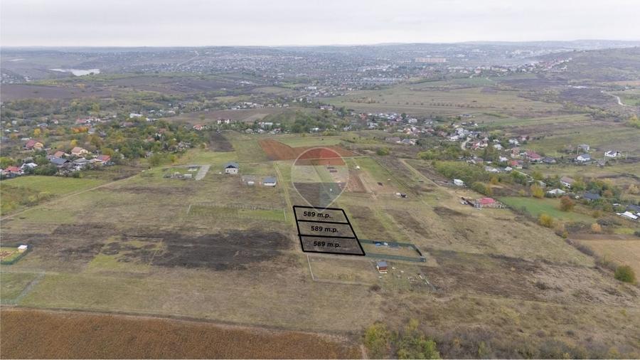 Teren agricol intravilan de 1767 mp, în Ciurea