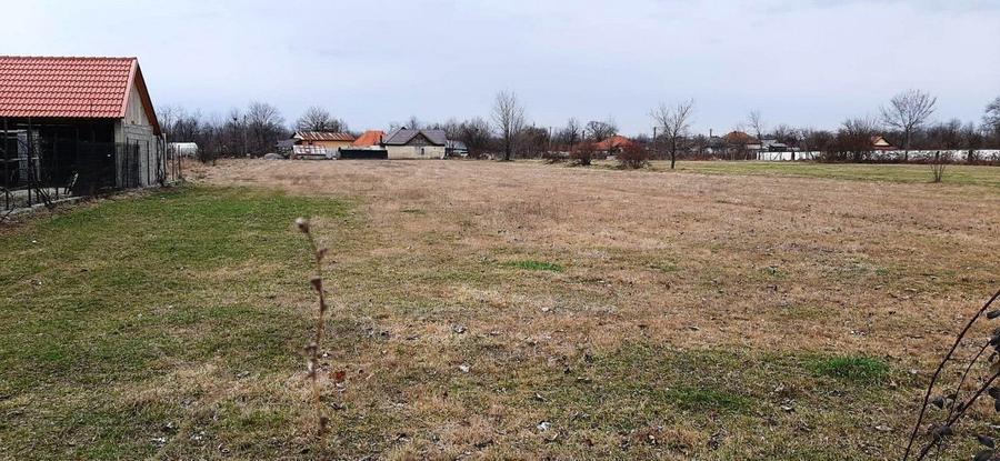 Teren Construcții intravilan de 4972 mp, în Polovragi