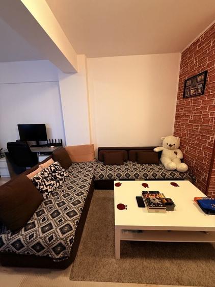 Apartament cu 2 camere semidecomandat în Fundeni