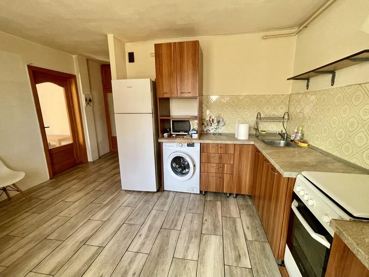 Apartament cu 3 camere semidecomandat, mobilat în Grigorescu