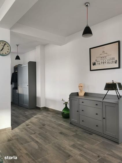Casă cu 5 camere cu Teren 1000 Mp în Central