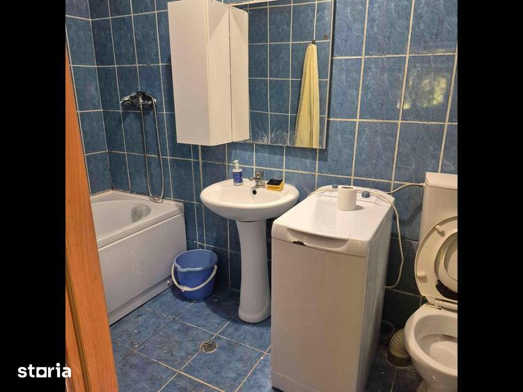 Casă cu 2 camere cu Teren 300 Mp în Andronache