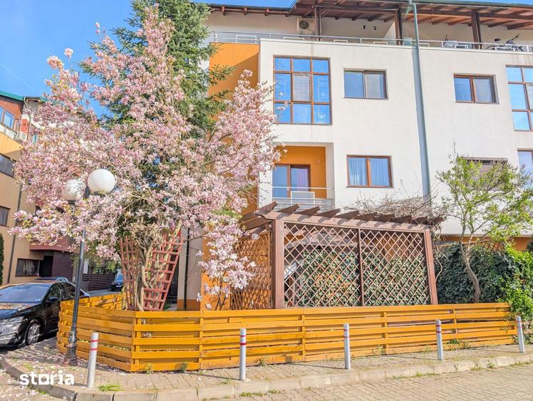 Apartament cu 3 camere, mobilat în Central