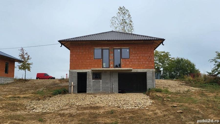 Casă cu 3 camere cu Teren 1400 Mp în Bicăcel