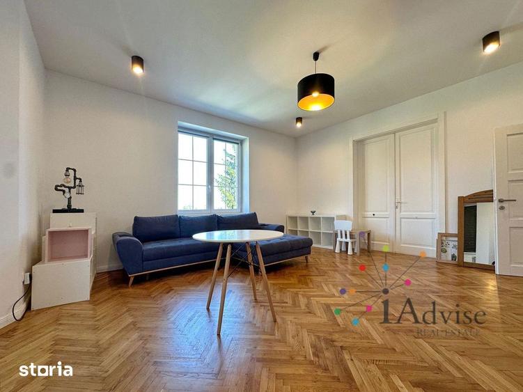 Apartament cu 3 camere, mobilat în Centrul Istoric