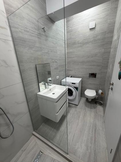 Apartament cu 2 camere decomandat în 13 Septembrie