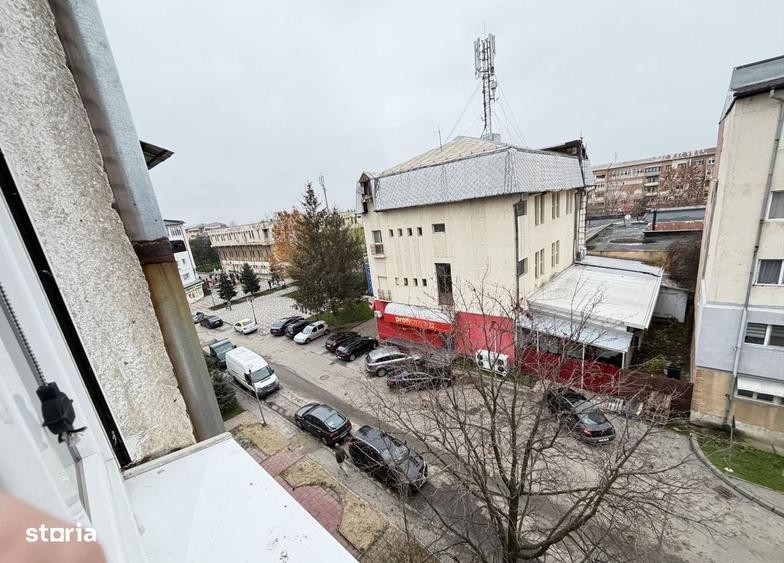 Apartament cu 2 camere decomandat în Ultracentral