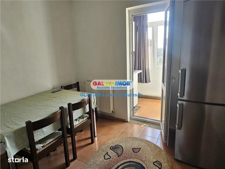 Apartament cu 2 camere decomandat în Micro 12