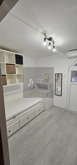 Apartament cu 2 camere decomandat în 1 Decembrie 1918