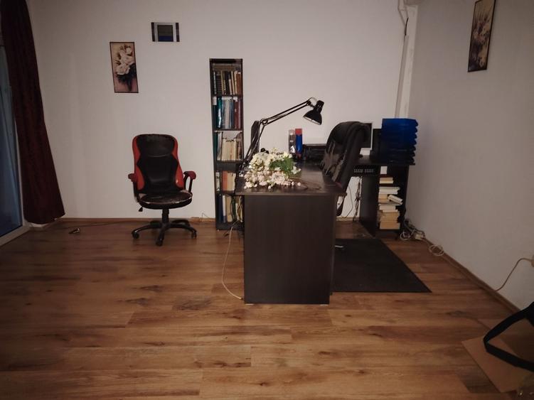 Casă cu 4 camere cu Teren 300 Mp în Central