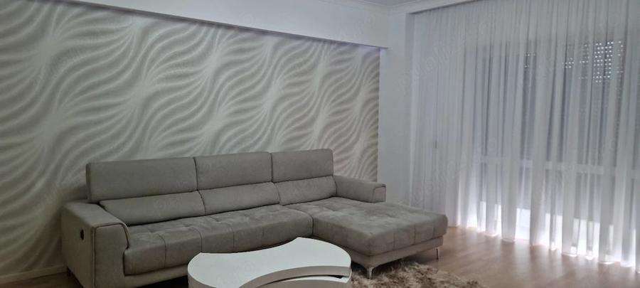 Apartament cu 3 camere decomandat în Ultracentral