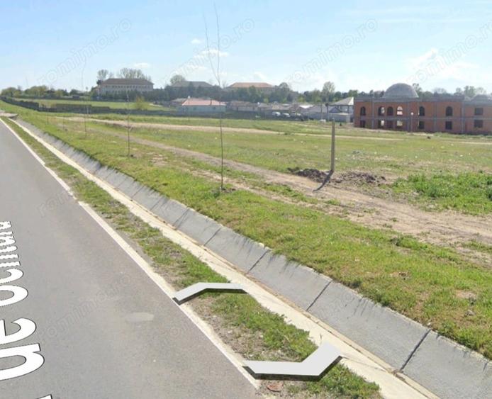 Teren de 2434 mp, în Central