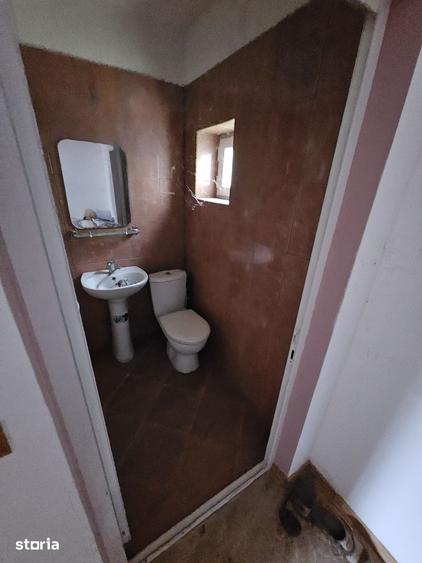 Casă cu 4 camere cu Teren 1249 Mp în Central