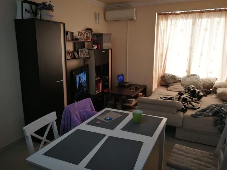 Apartament cu 3 camere în Florești