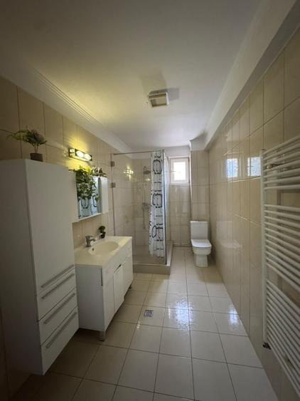 Apartament cu 3 camere în Fundeni