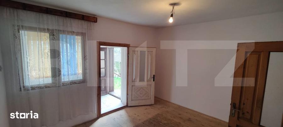 Casă cu Teren 1755 Mp în Malu cu Flori