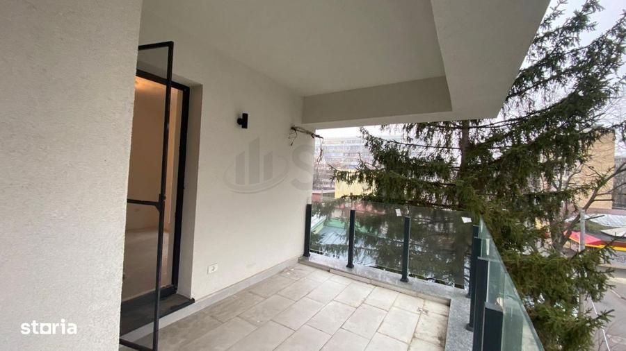 Apartament cu 2 camere decomandat în Crângași